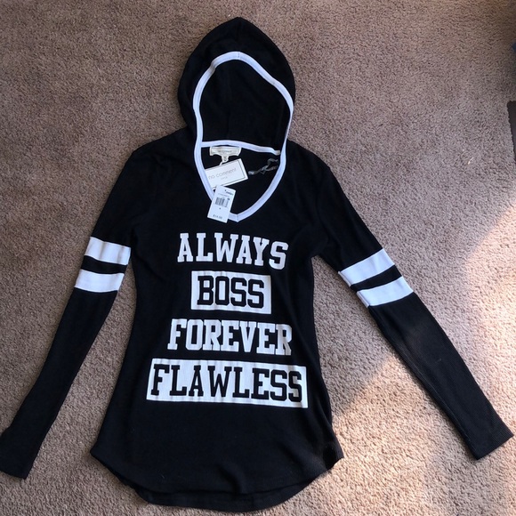 Cute black and white sweater - Picture 2 of 4